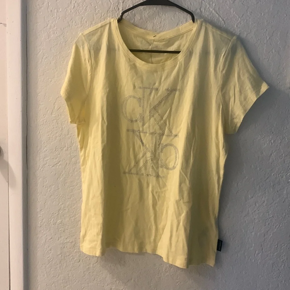 Shirt - Picture 1 of 1